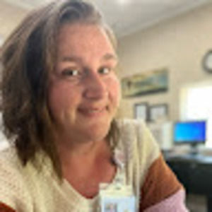 Meet your Posher, Crystal